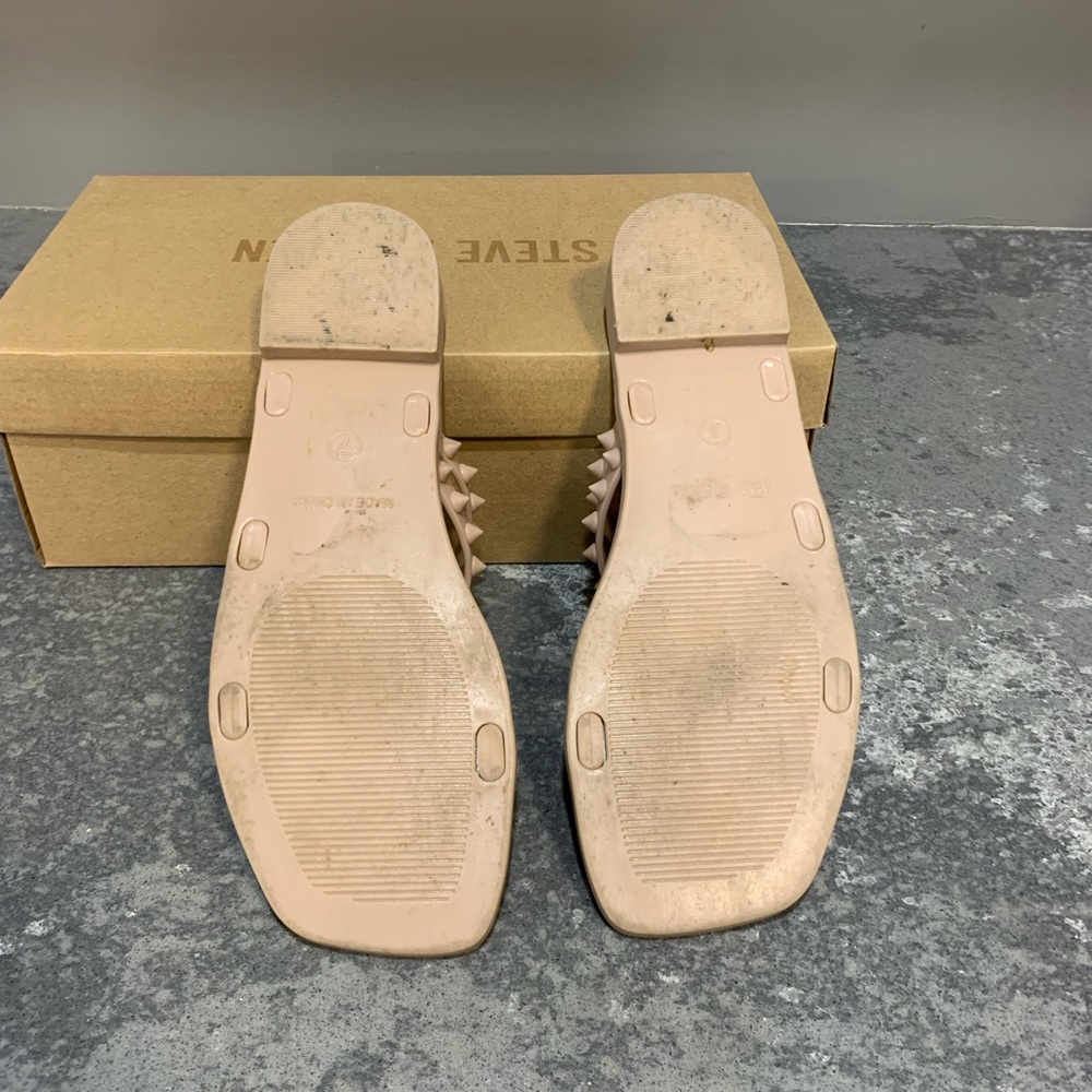 Steven madden sandals with spikes size 7 - Picture 5 of 5